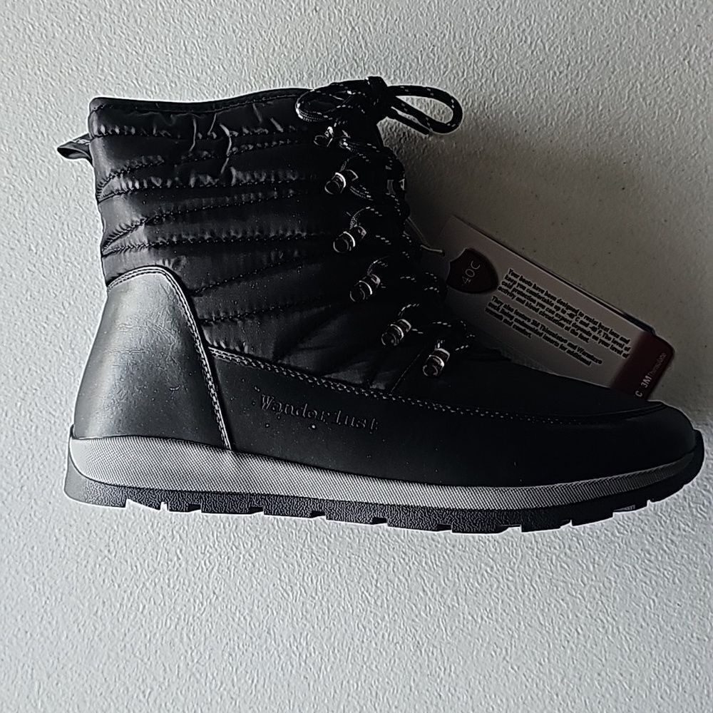 NIB Wanderlust Erika Boots in Black, Size 9